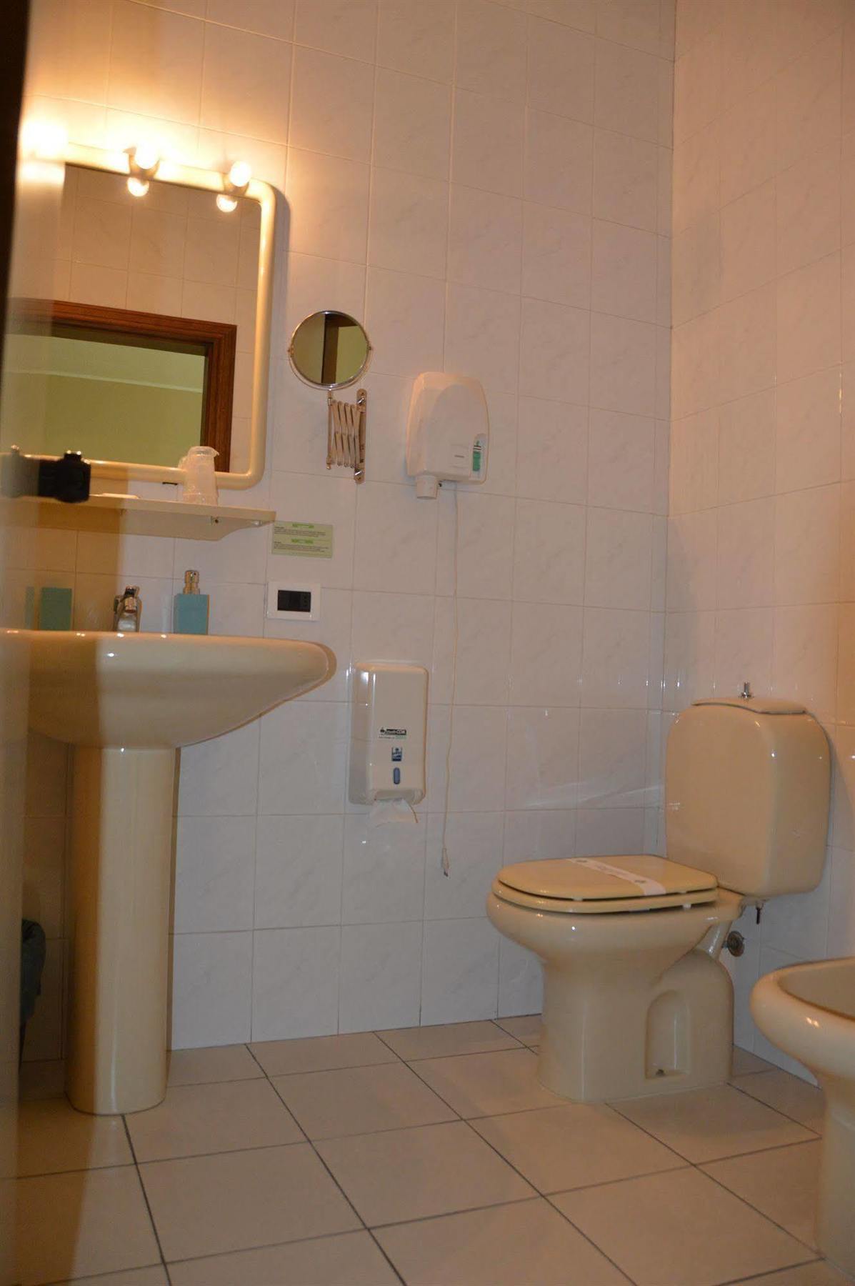 Hotel Cristallo Barga Fornaci di Barga Zewnętrze zdjęcie