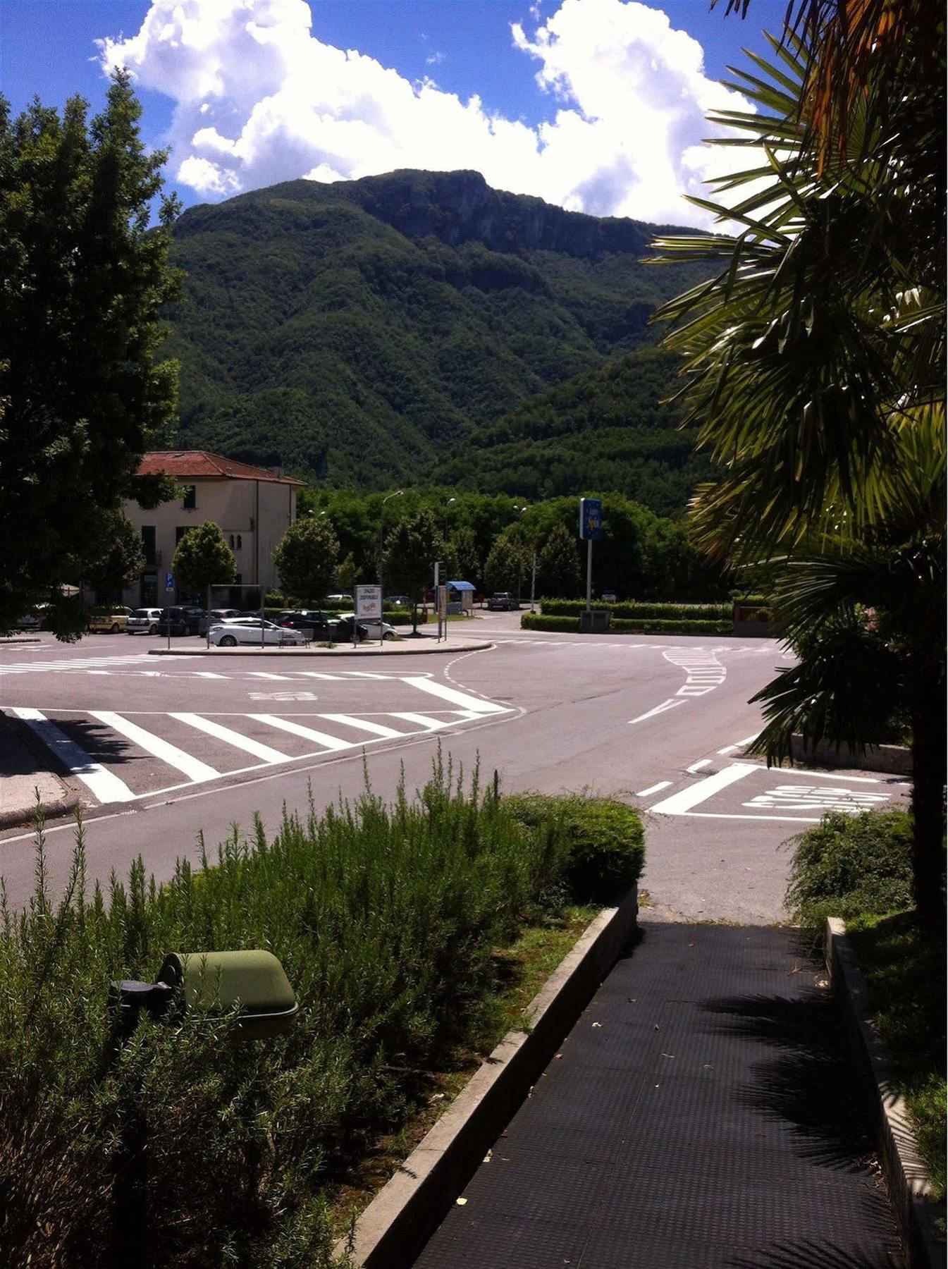 Hotel Cristallo Barga Fornaci di Barga Zewnętrze zdjęcie